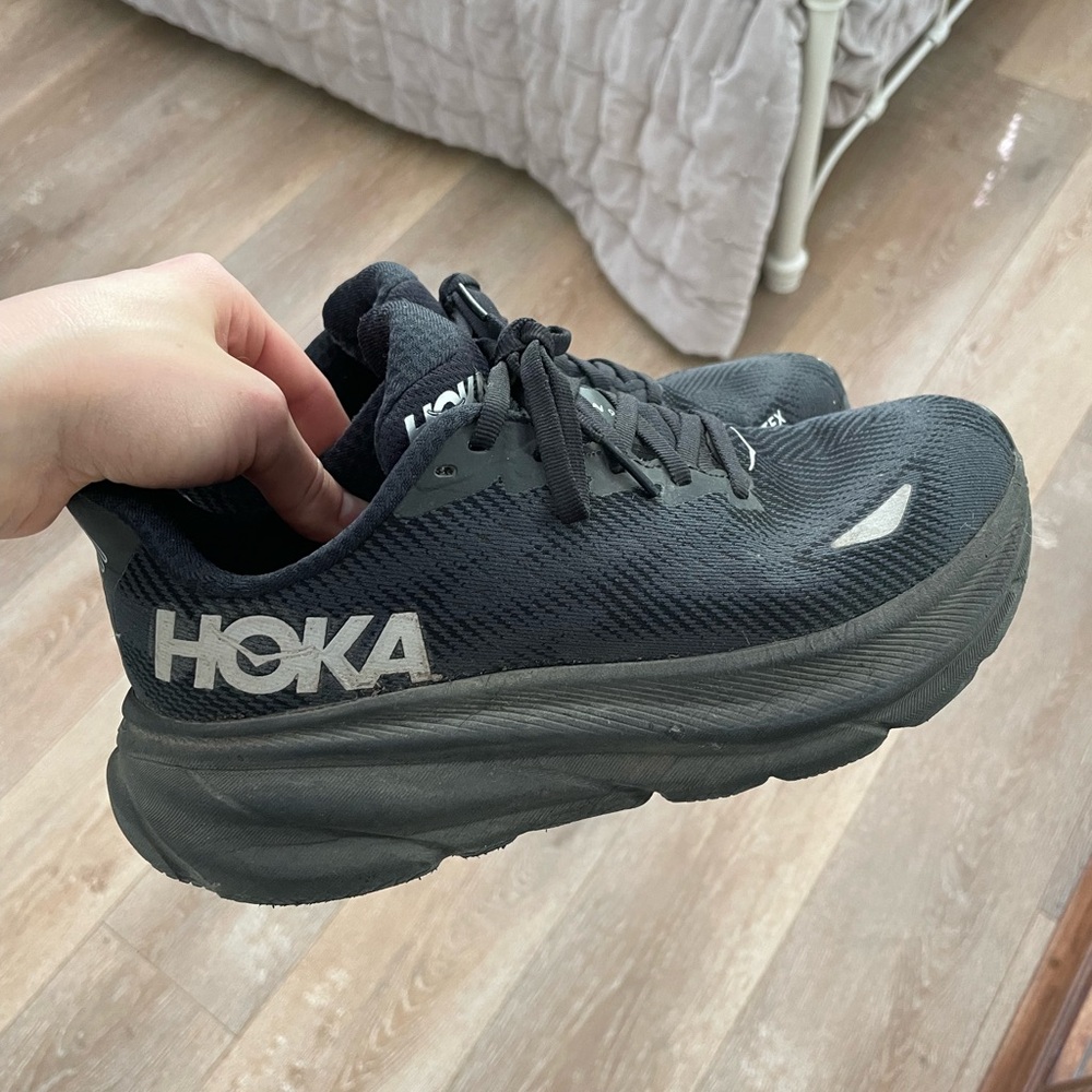 Hoka Clifton 9 gore tex runners